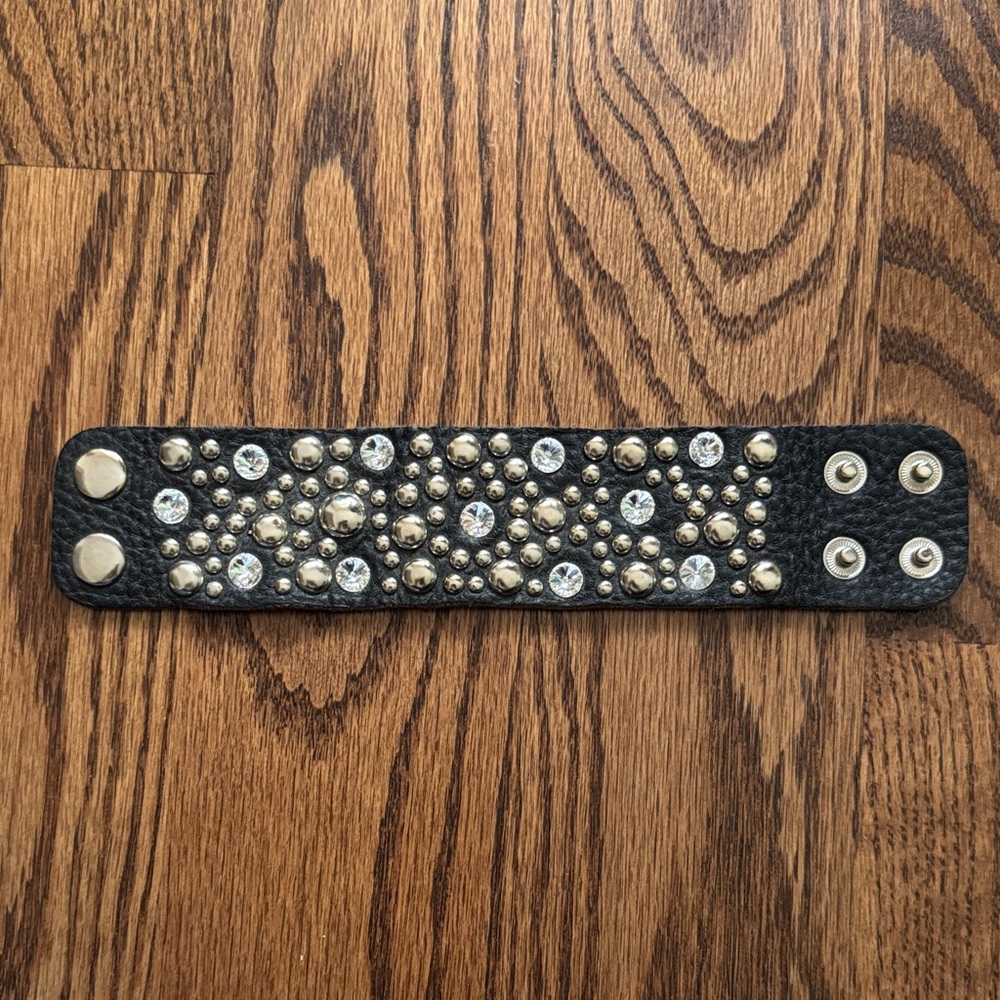 NWOT Black and Silver Rhinestone and Studded Bracelet